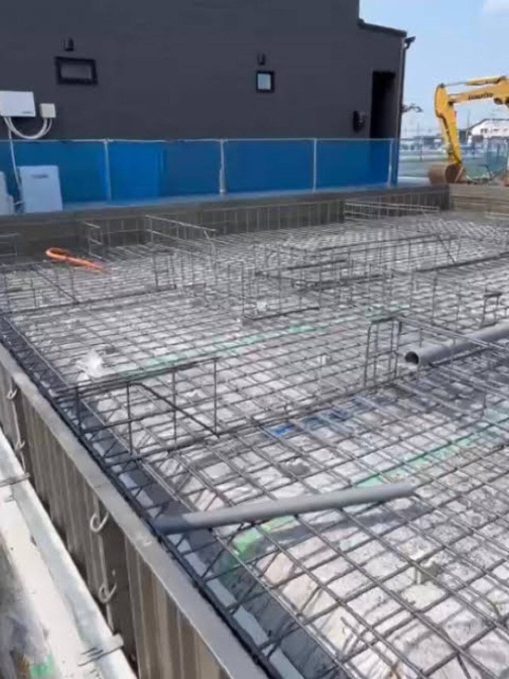 基礎工事はじまってます。