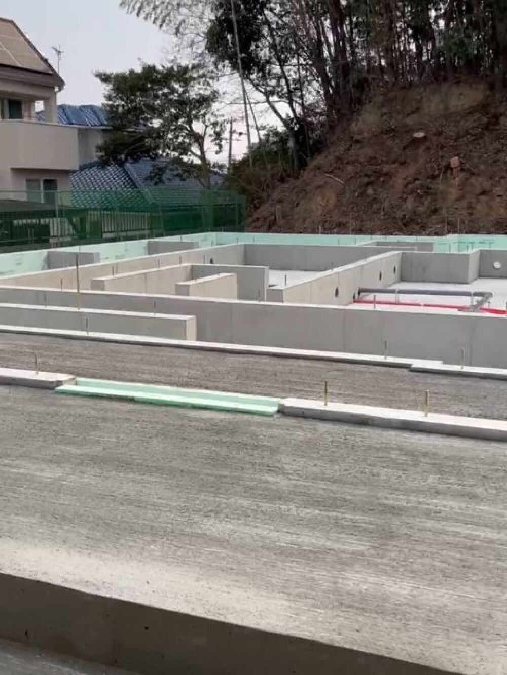 基礎工事完了しました。