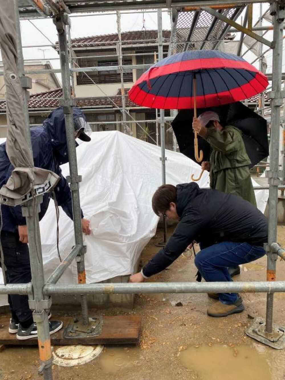 上棟！でしたが雨のため