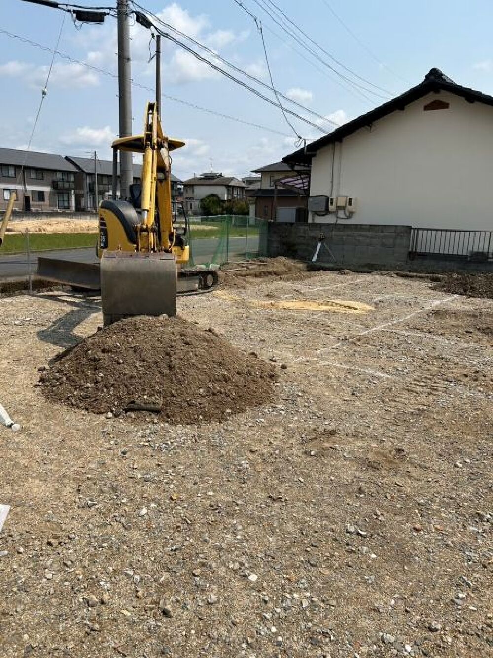 基礎工事スタート