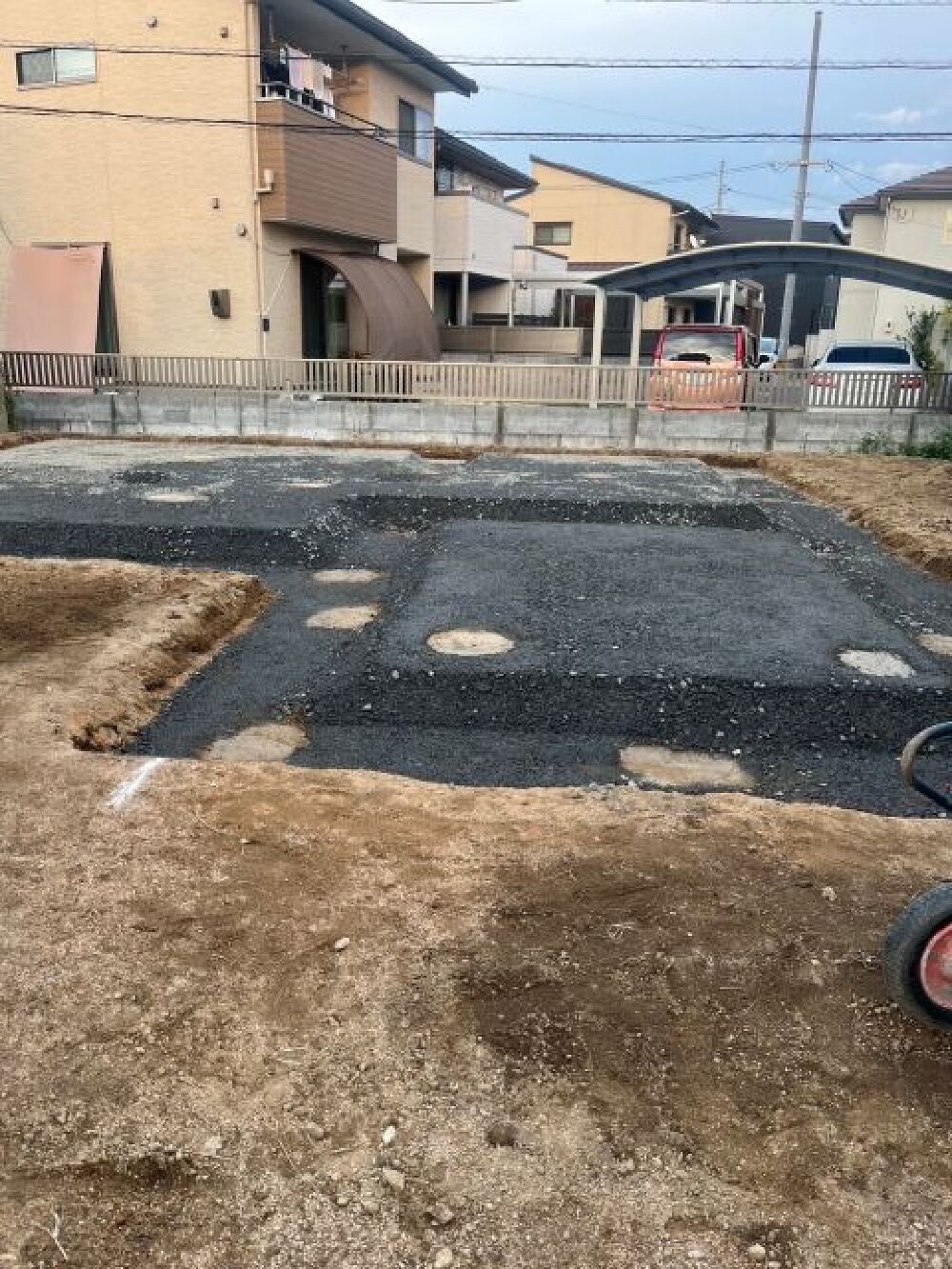 基礎工事スタートしました