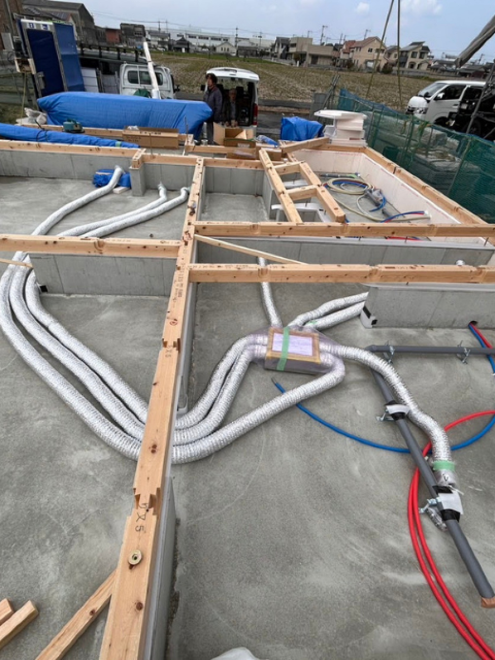 土台引きなど行いました。