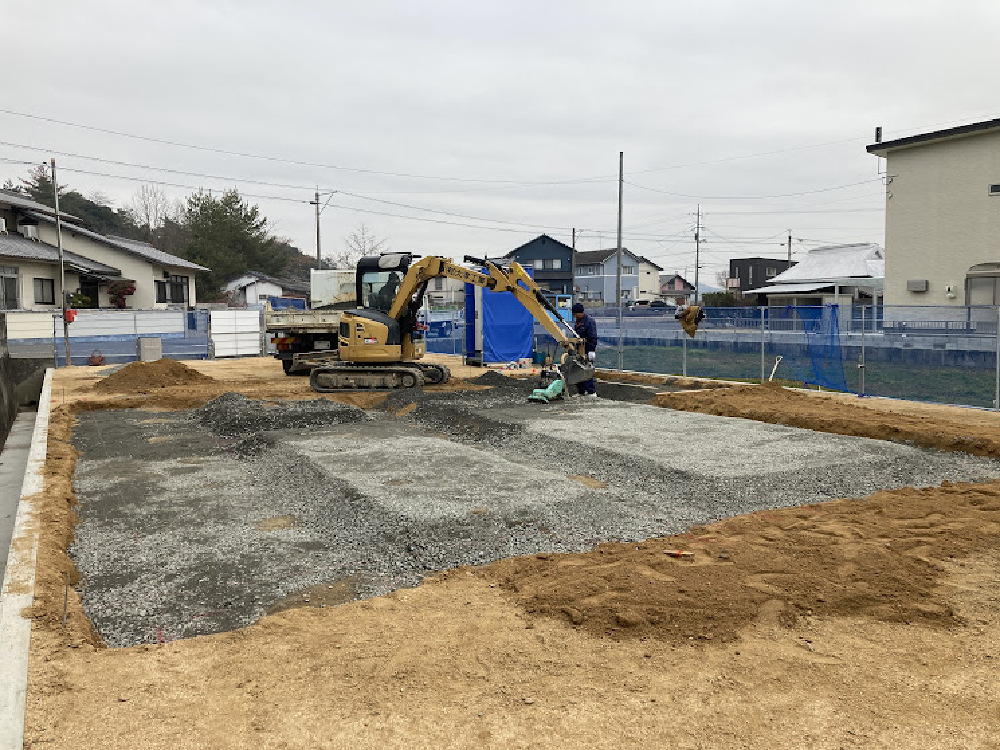 基礎工事スタート