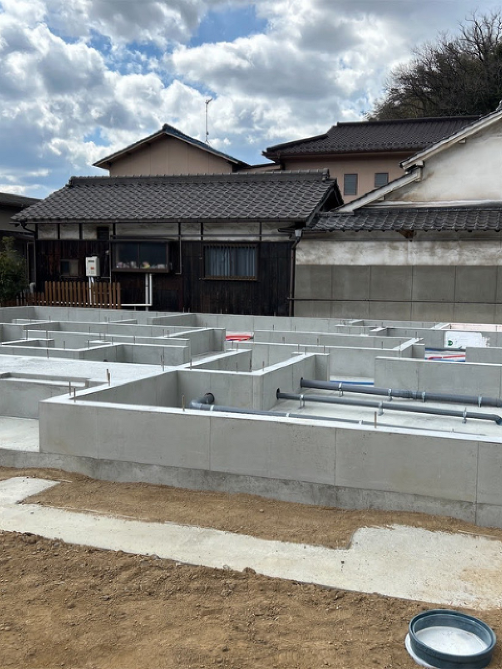 基礎工事完了しました。