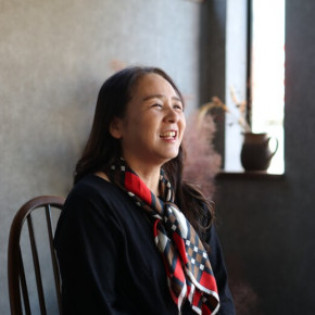 入部　亜佐子